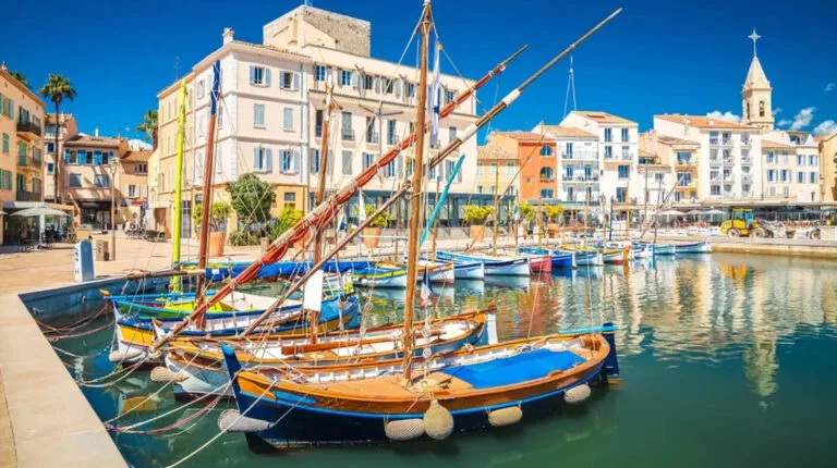 Ce port secrêt est bien plus calme que Saint-Tropez
